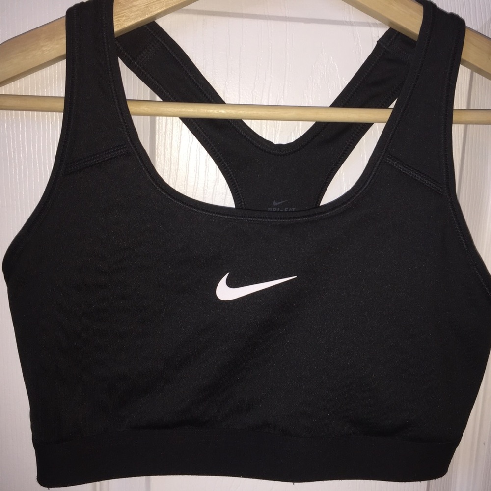 Black nike padded sports bra